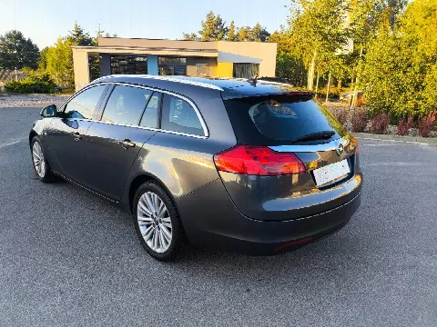 Opel Insignia – zdjęcie 3