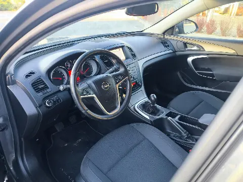 Opel Insignia – zdjęcie 6