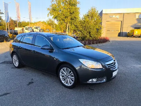 Opel Insignia – zdjęcie 2