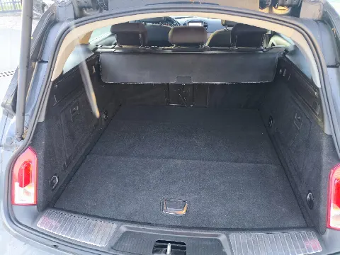 Opel Insignia – zdjęcie 8
